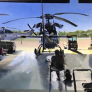 Un peintre chez les aviateurs - maintenance helicopteres puma et fennec base367 Kourou - huile s/ toile 65x46
