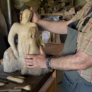 sculpture dans l'atelier